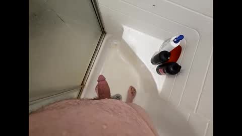 Snapshot of shyguycurious5 chatting on 10.21.25 shyguycurious5 online show from 10.21.25