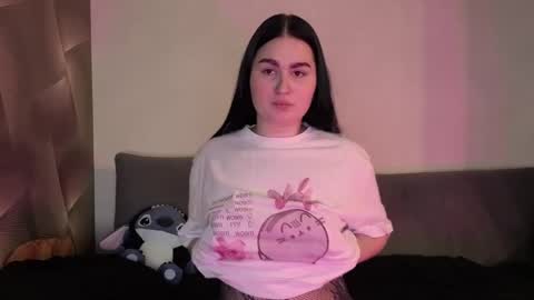 Snapshot of shylesley chatting on 03.19.26 Lesley online show from 03.19.26