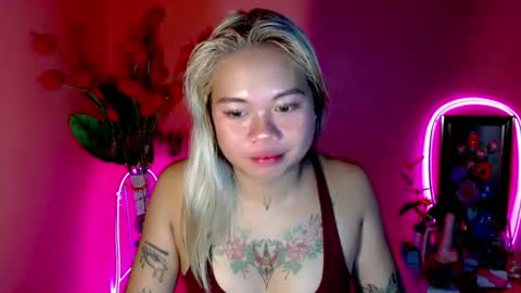 Snapshot of shytypegirl_uwuwxx69 chatting on 09.08.25 via online show from 09.08.25