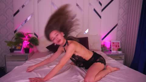 shyysiren online show from 11.18.25