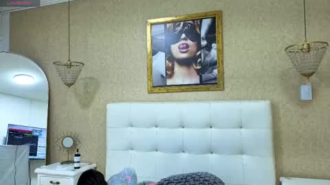 Snapshot of siacavali chatting on 06.04.26 Sia online show from 06.04.26