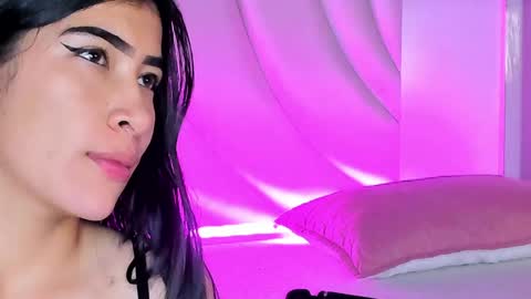 Siara and Zoe tattoo online show from 05.15.26