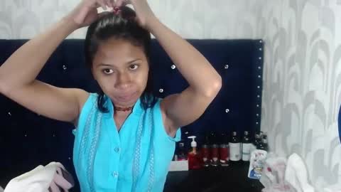 Snapshot of siarawuayuu chatting on 12.22.24 Siara online show from 12.22.24