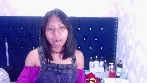 Snapshot of siarawuayuu chatting on 12.26.24 Siara online show from 12.26.24