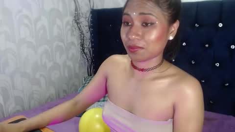 Snapshot of siarawuayuu chatting on 01.07.25 Siara online show from 01.07.25