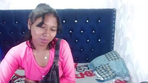 Snapshot of siarawuayuu chatting on 01.14.25 Siara online show from 01.14.25