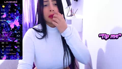 Snapshot of siddhy592 chatting on 12.13.24 sidhy online show from 12.13.24