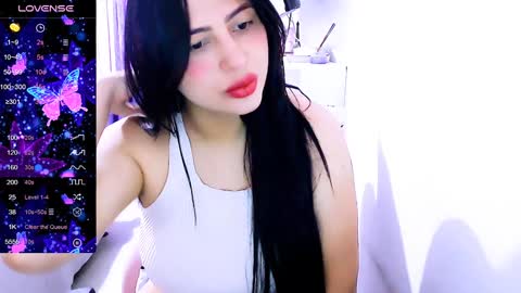 Snapshot of siddhy592 chatting on 01.18.25 sidhy online show from 01.18.25