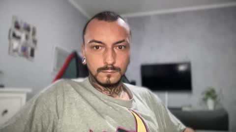 sidvicious23cm online show from 10.23.25