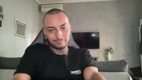 sidvicious23cm online show from 10.30.25