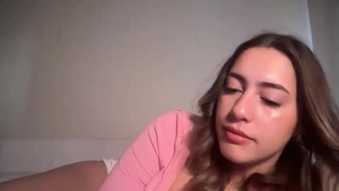 Snapshot of sieena chatting on 09.10.25 Siena online show from 09.10.25