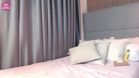 Snapshot of sienna_blake_ chatting on 01.17.25 Sienna Blake online show from 01.17.25