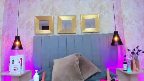 Camila Vargas online show from 02.21.25