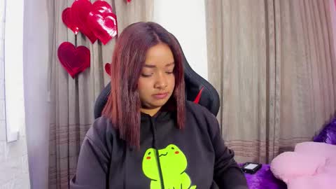 sienna_lux01 online show from 02.22.26