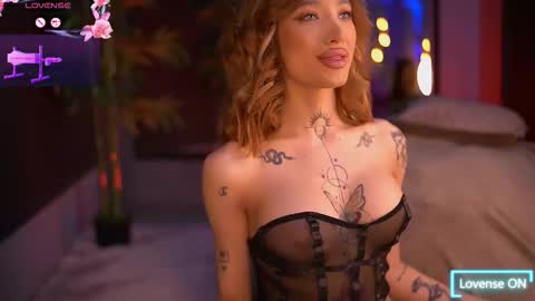 Sienna online show from 10.22.25