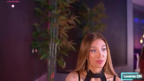 Sienna online show from 11.19.25