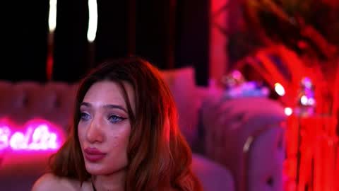 Sienna online show from 02.18.26