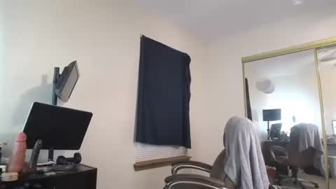 Snapshot of siennalilbunnykate chatting on 10.31.25 Nicole Zelaya Ferrati Niky Ferrati online show from 10.31.25