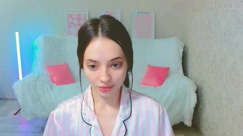Snapshot of siennamia chatting on 06.04.26 Sienna Mia online show from 06.04.26