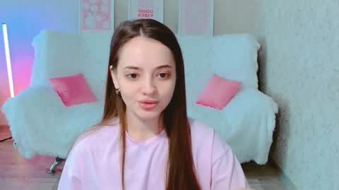 Snapshot of siennamia chatting on 06.12.26 Sienna Mia online show from 06.12.26