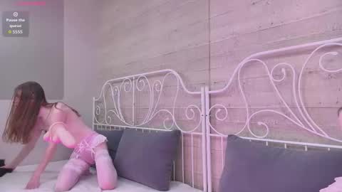 Snapshot of sighnsparks chatting on 09.30.25 THEODORE online show from 09.30.25