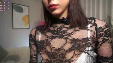 Eva  online show from 10.05.25