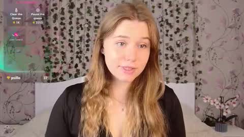 Chloe online show from 10.08.25