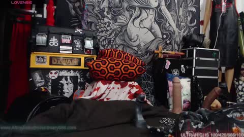 Snapshot of silentmary chatting on 12.14.24 Allmylinkssilentmary666 online show from 12.14.24