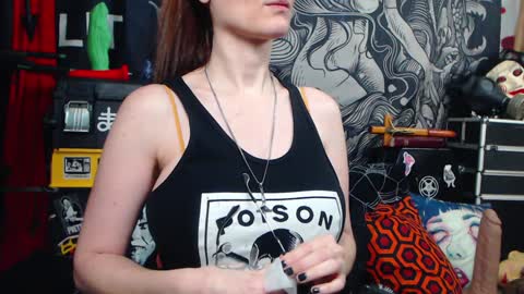 Snapshot of silentmary chatting on 01.18.25 Allmylinkssilentmary666 online show from 01.18.25