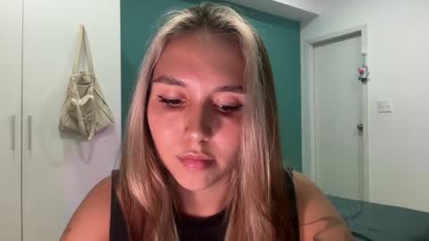 You fav Miss Si online show from 03.27.26