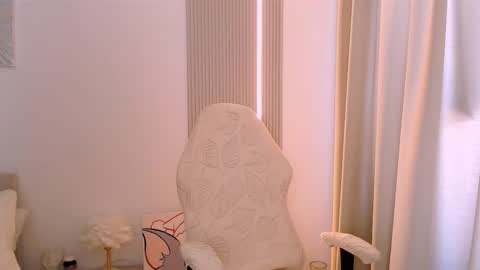 silk_ann online show from 03.25.26