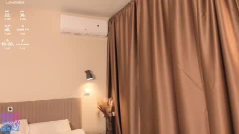 Call me Mia online show from 11.23.25