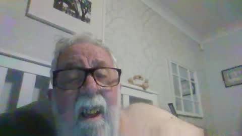 sillyoldman45221063 online show from 04.01.26