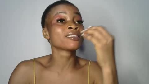 Snapshot of silm_baddie14 chatting on 04.28.26 slim daddie14 online show from 04.28.26