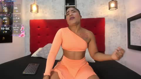 Snapshot of silvannafit chatting on 01.20.25 Silvana Fit online show from 01.20.25