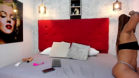 Snapshot of silvannafit chatting on 01.29.25 Silvana Fit online show from 01.29.25