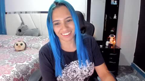   powder    online show from 01.26.25