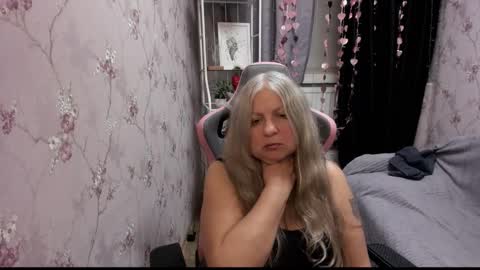 silver_moon_light online show from 09.20.25