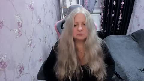 silver_moon_light online show from 09.24.25