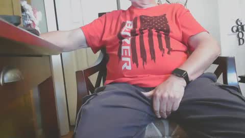 Daddy Bear online show from 01.30.25