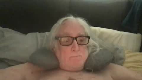 Snapshot of silverliam chatting on 03.24.26 Liam online show from 03.24.26