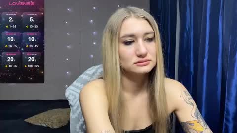 Silvia online show from 01.20.25