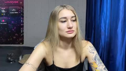 Silvia online show from 02.12.25