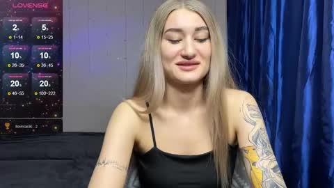 Silvia online show from 02.23.25