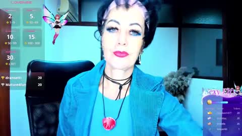 Silvia Wallec online show from 01.14.25