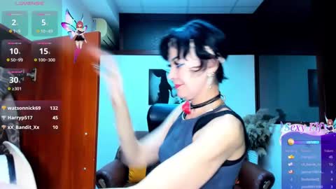 Silvia Wallec online show from 01.24.25