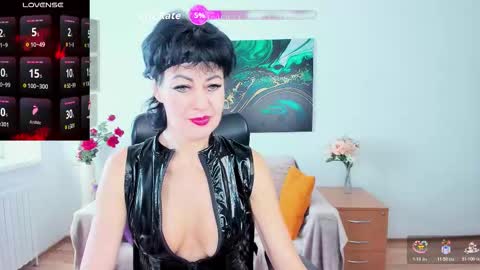 Silvia Wallec online show from 10.26.25