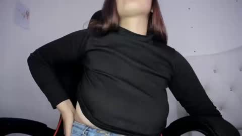 Snapshot of silviarichie_jade chatting on 09.29.25 silvia online show from 09.29.25