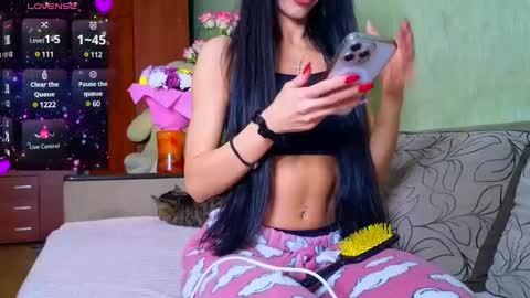 miss Anna online show from 12.10.24