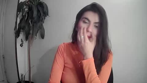 Silvie online show from 12.27.24